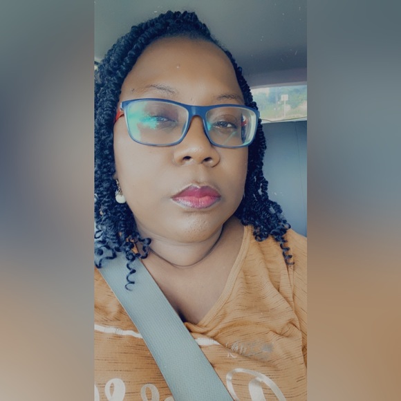 Meet your Posher, AJ - Picture 2 of 6